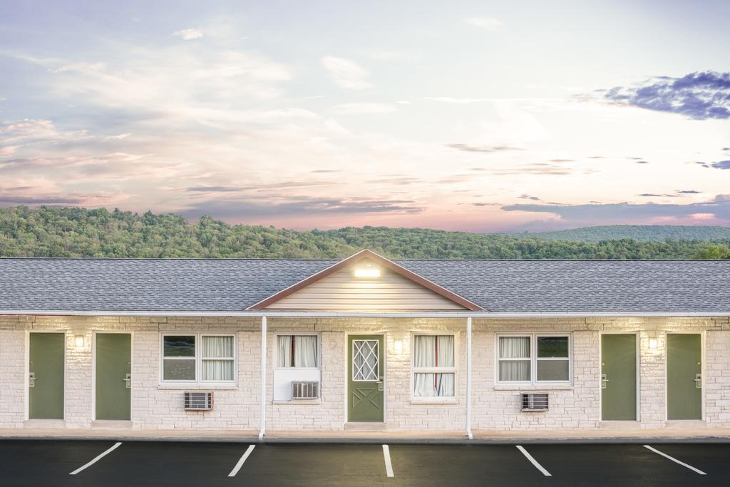 Knights Inn Pine Grove Exterior foto
